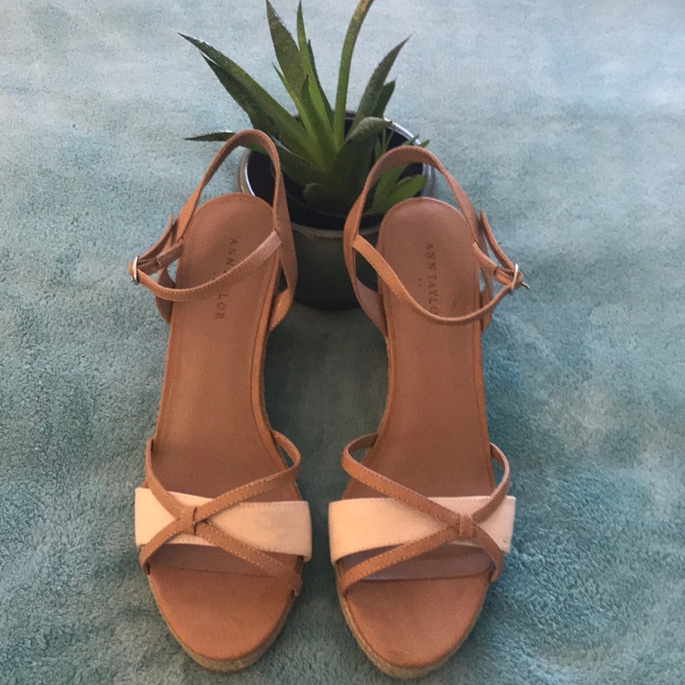 Ann Taylor Wedge